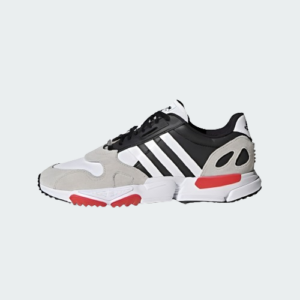 حذاء أديداس سكاي روكت