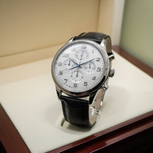 ساعة بلاتينيوم